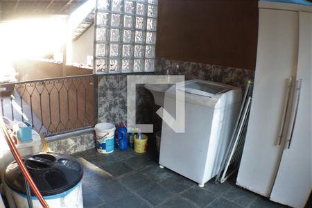 Casa à venda com 650m², 3 quartos e 2 vagasÁrea de Serviço