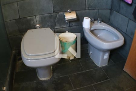 Casa à venda com 650m², 3 quartos e 2 vagasBanheiro