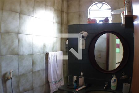 Casa à venda com 650m², 3 quartos e 2 vagasBanheiro