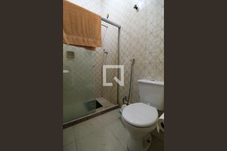 Casa à venda com 68m², 2 quartos e 2 vagasBanheiro Social