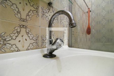 Casa à venda com 68m², 2 quartos e 2 vagasBanheiro Social