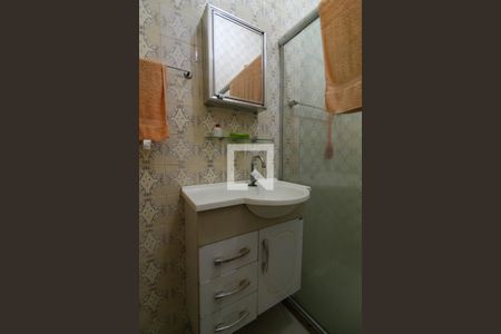 Casa à venda com 68m², 2 quartos e 2 vagasBanheiro Social