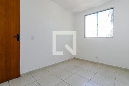 Quarto 2 de apartamento para alugar com 2 quartos, 53m² em Vila Clarice, São Paulo