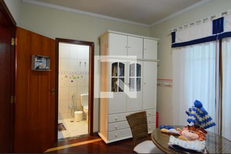 Casa à venda com 479m², 4 quartos e 12 vagasSuíte 2