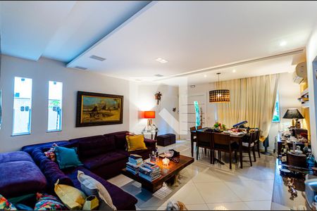 Sala de casa à venda com 3 quartos, 200m² em São Francisco, Niterói