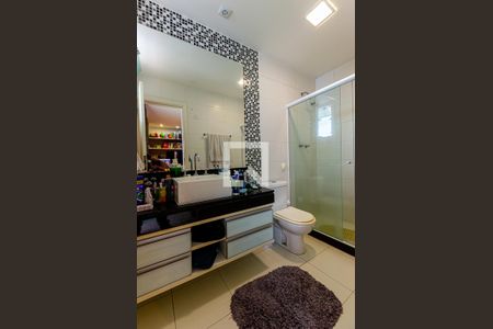 Casa à venda com 200m², 3 quartos e 1 vagaBanheiro da Suíte 3