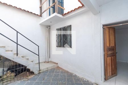 Casa de condomínio à venda com 120m², 4 quartos e sem vagaEntrada