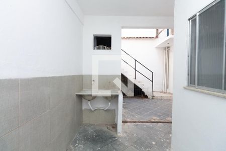 Casa de condomínio à venda com 120m², 4 quartos e sem vagaEntrada e área de serviço