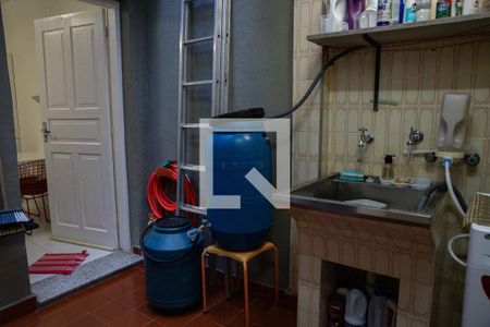 Casa à venda com 80m², 2 quartos e 1 vagaÁrea de Serviço