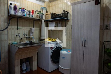 Casa à venda com 80m², 2 quartos e 1 vagaÁrea de Serviço