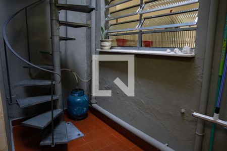Casa à venda com 80m², 2 quartos e 1 vagaÁrea de Serviço