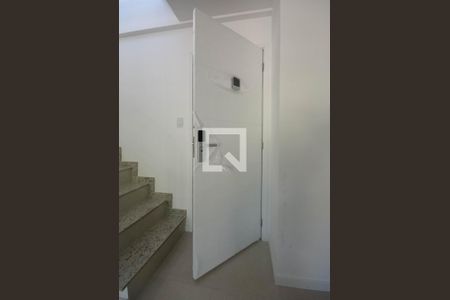 Apartamento à venda com 119m², 2 quartos e 2 vagas Apartamento à venda com 119m², 2 quartos e 2 vagasDetalhe Sala