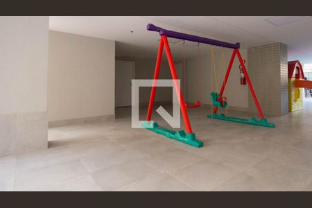 Apartamento à venda com 119m², 2 quartos e 2 vagas Apartamento à venda com 119m², 2 quartos e 2 vagasÁrea Comum - Playground
