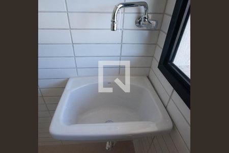 Apartamento à venda com 119m², 2 quartos e 2 vagas Apartamento à venda com 119m², 2 quartos e 2 vagasCozinha e Área de Serviço