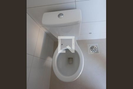 Apartamento à venda com 119m², 2 quartos e 2 vagas Apartamento à venda com 119m², 2 quartos e 2 vagasBanheiro de Serviço