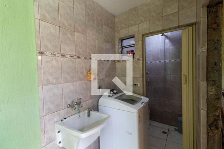 Casa à venda com 145m², 3 quartos e 2 vagasLavanderia