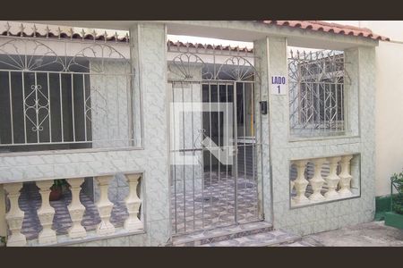 Apartamento para alugar com 45m², 2 quartos e 1 vaga Apartamento para alugar com 45m², 2 quartos e 1 vagaFachada