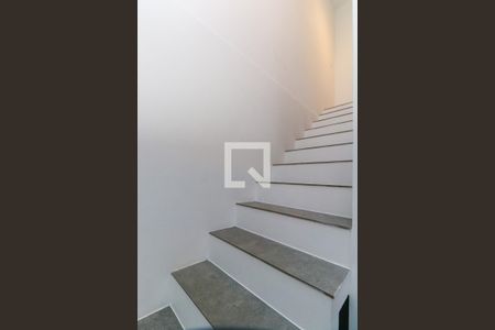 Casa para alugar com 45m², 1 quarto e sem vagaEscada