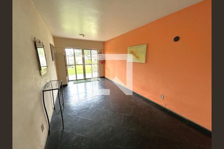 Apartamento para alugar com 70m², 2 quartos e 1 vagaHall de entrada