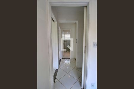 Corredor de apartamento para alugar com 2 quartos, 90m² em Vila Marieta, Campinas