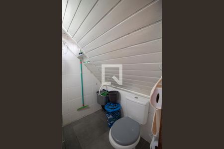 Banheiro de kitnet/studio à venda com 1 quarto, 25m² em Glória, Porto Alegre