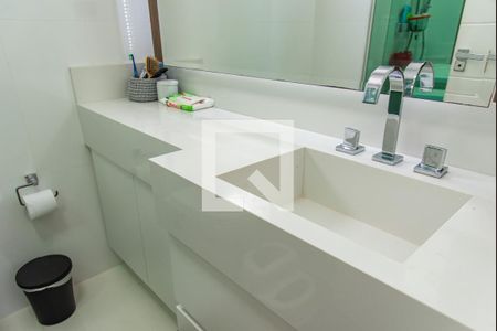 Apartamento à venda com 164m², 3 quartos e 3 vagas Apartamento à venda com 164m², 3 quartos e 3 vagasBanheiro