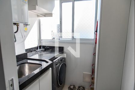 Apartamento à venda com 164m², 3 quartos e 3 vagas Apartamento à venda com 164m², 3 quartos e 3 vagasÁrea de serviço