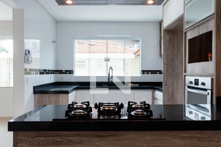 Casa à venda com 150m², 3 quartos e 4 vagas Casa à venda com 150m², 3 quartos e 4 vagasCozinha