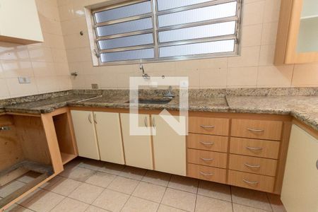 Casa à venda com 250m², 2 quartos e 2 vagasCozinha - Armários