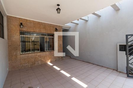 Casa à venda com 250m², 2 quartos e 2 vagasGaragem
