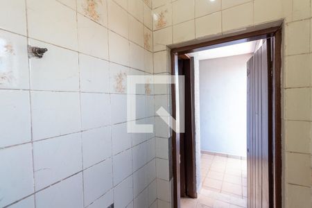 Casa à venda com 250m², 2 quartos e 2 vagasLavabo 1