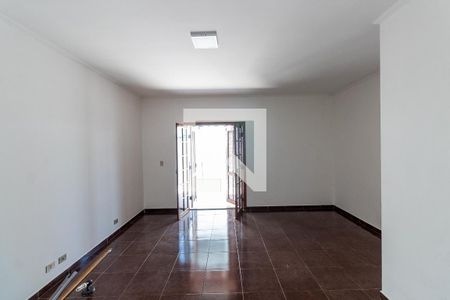 Casa à venda com 250m², 2 quartos e 2 vagasQuarto Suíte 2
