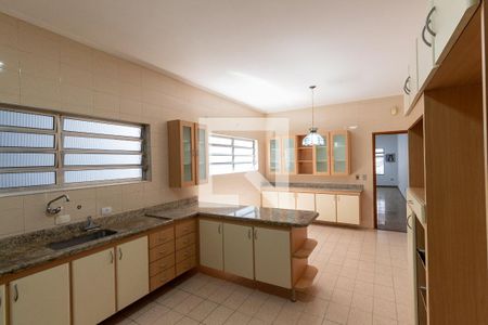 Casa à venda com 250m², 2 quartos e 2 vagasCozinha