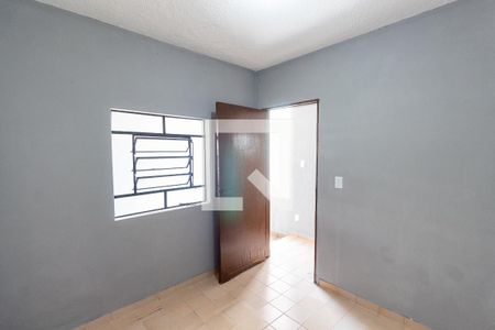 Casa à venda com 250m², 2 quartos e 2 vagasEscritório