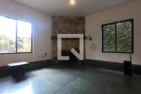 Casa à venda com 3 quartos, 503m² em Jardim Leonor, São Paulo