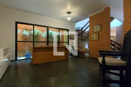 Casa à venda com 3 quartos, 503m² em Jardim Leonor, São Paulo