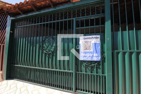 Casa para alugar com 140m², 3 quartos e 2 vagasFachada