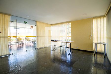 Apartamento para alugar com 61m², 2 quartos e 1 vaga Apartamento para alugar com 61m², 2 quartos e 1 vagaÁrea comum - Salão de festas