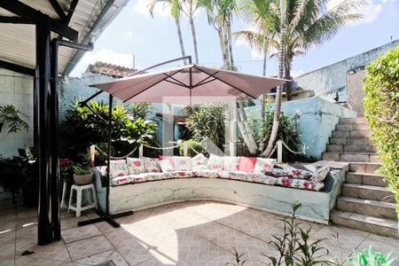 Casa à venda com 175m², 4 quartos e 1 vaga Casa à venda com 175m², 4 quartos e 1 vagaQuintal