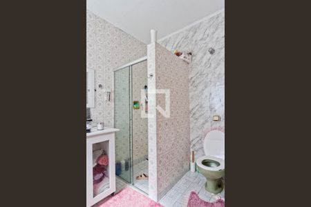 Casa à venda com 175m², 4 quartos e 1 vaga Casa à venda com 175m², 4 quartos e 1 vagaBanheiro da Suíte