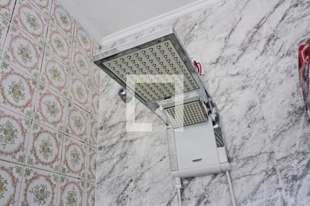 Casa à venda com 175m², 4 quartos e 1 vaga Casa à venda com 175m², 4 quartos e 1 vagaBanheiro da Suíte