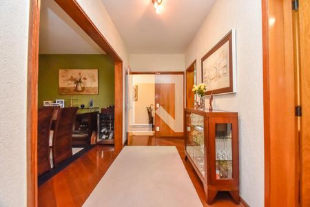 Hall de Entrada de apartamento à venda com 4 quartos, 196m² em Higienópolis, São Paulo