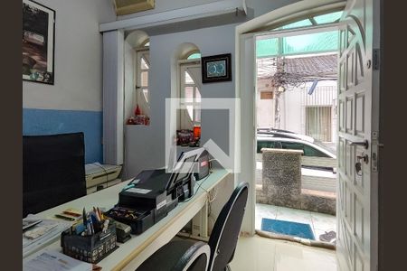 Casa à venda com 210m², 4 quartos e 1 vagaSuíte 3