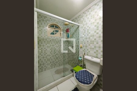 Casa à venda com 210m², 4 quartos e 1 vagaBanheiro