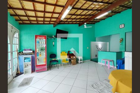 Casa à venda com 210m², 4 quartos e 1 vagaTerraço