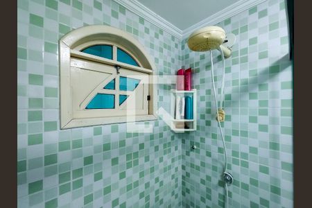 Casa à venda com 210m², 4 quartos e 1 vagaBanheiro