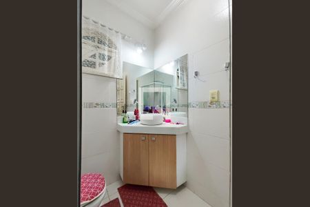 Casa à venda com 210m², 4 quartos e 1 vagaBanheiro da Suíte 2