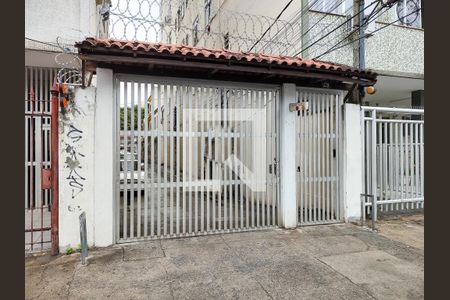 Casa à venda com 210m², 4 quartos e 1 vagaFachada