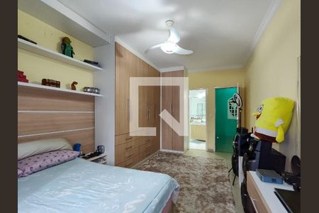 Casa à venda com 210m², 4 quartos e 1 vagaSuíte 1