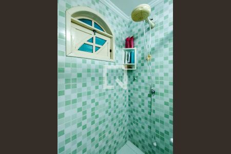 Casa à venda com 210m², 4 quartos e 1 vagaBanheiro